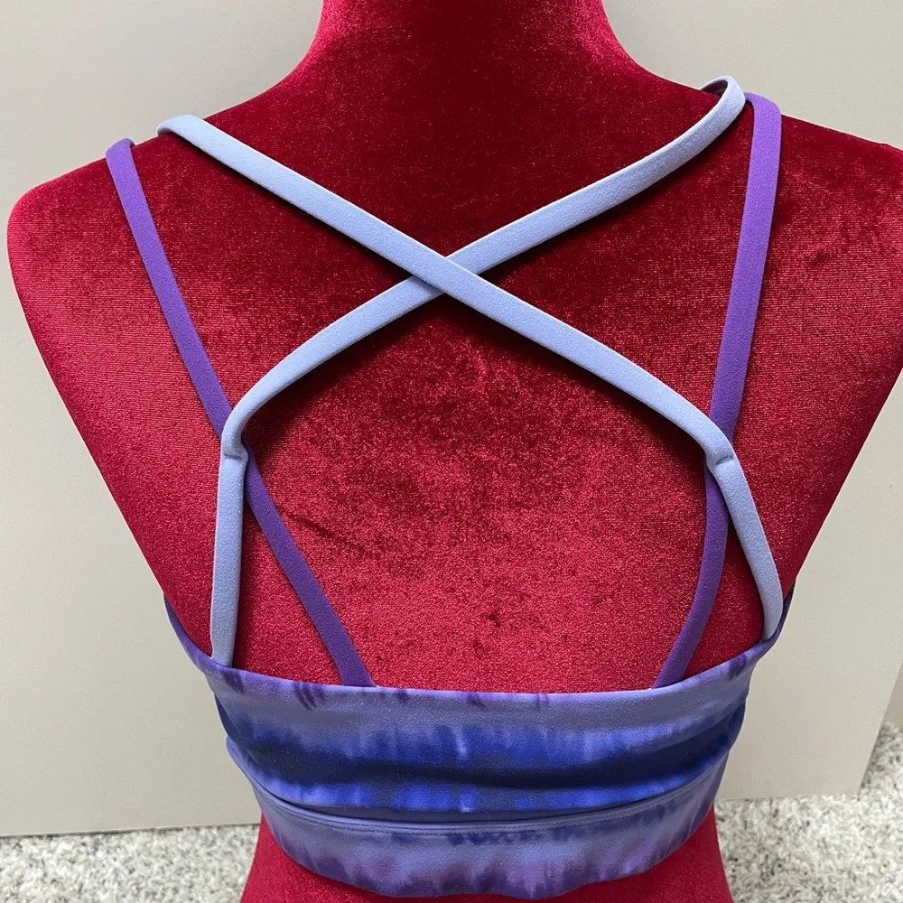 Beautiful PELOTON Cadent StrappyBra - Picture 2 of 2